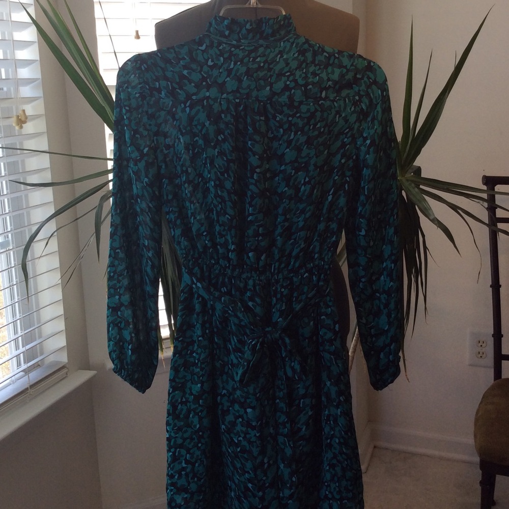 Loft Dress - Picture 3 of 3